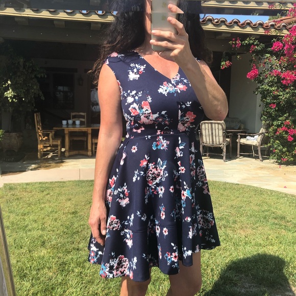 SAKS FIFTH AVENUE SKATER DRESS SLEEVELESS M - Picture 3 of 14